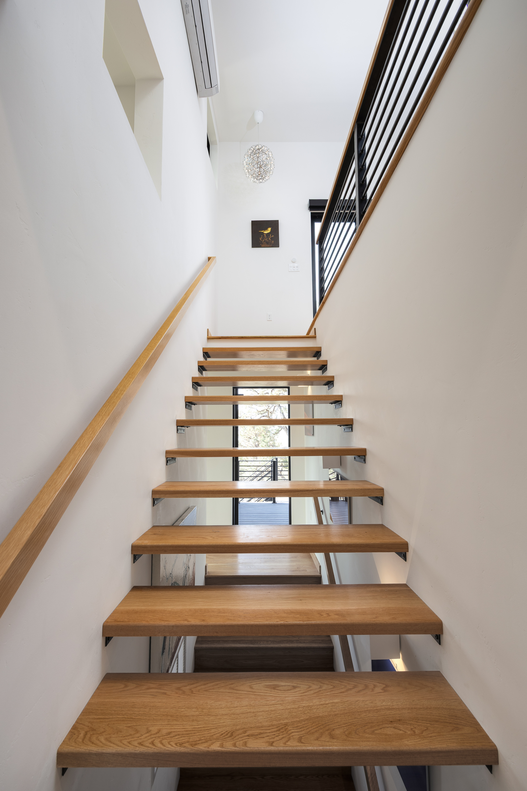 200 Pleasant Valley